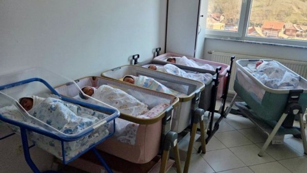 ДИВНЕ ВЕСТИ ИЗ КОСОВСКОГ ПОМОРАВЉА: Током викенда рођено 7 малишана (ФОТО)