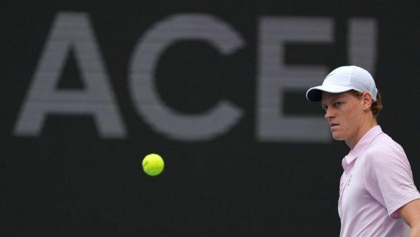 ДИСКВАЛИФИКАЦИЈА ЈЕ БИЛА ЛАЖ! Италијани нису могли више да ћуте о допинг скандалу Јаника Синера