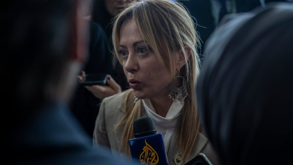 СКАНДАЛ У ИТАЛИЈИ: Премијерка Ђорђа Мелони направила селфи са припадником мафије