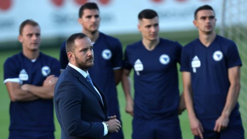 SRBI IZBAČENI IZ REPREZENTACIJE BOSNE I HERCEGOVINE? Zbog himne Bože pravde ostao bez Mundijala, oglasio se i Vico Zeljković