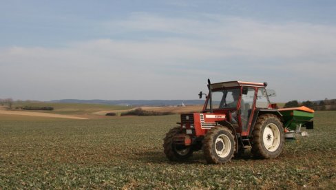 SRPSKE NJIVE DIŽU CENU: Ovo je najtraženiji region u zemlji