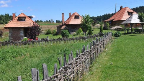 OAZA U KOJOJ SVA ČULA UŽIVAJU: Selo Rudno - lider etno turizma kraljevačkog kraja