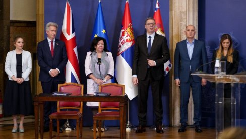 USPELI SMO DA OBEZBEDIMO NAJBOLJE I NAJSKUPLJE LEKOVE NA SVETU: Predsednik ponosan: Produžićemo život hiljadama ljudi