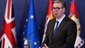 VUČIĆ POZVAO AKTIVISTE SNS DA SE SKLONE SA SLAVIJE OD BLOKADERSKIH NASILNIKA: Politikom ćemo se baviti programom, a ne suzavcem i noževima