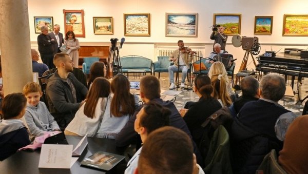 ПРЕДЕЛИ ДУШЕ И ЗЕМЉЕ: У Јагодини изложба слика Драгана Глигоријевића (ФОТО)