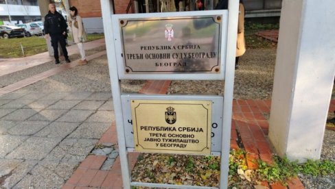 PRISLONIO MALOLETNICI NOŽ NA LICE, DRUGU ČUPAO I NAPASTVOVAO: Uhapšeni nasilnik iz Novog Beograda sve negirao u tužilaštvu