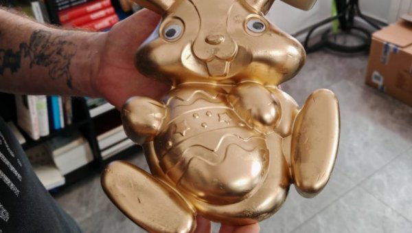 ВАСКРШЊИ БАЗАР У ЗАЈЕЧАРУ: Радове излажу осуђеници Окружног затвора у овом граду