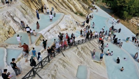 НЕ ЗНА СЕ КОЈА ЛОКАЦИЈЕ ЈЕ ЛЕПША: Ова места нуде прави спа у природи и то бесплатно