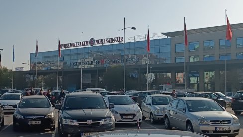 ТОКОМ ПРЕДСТОЈЕЋИХ ПРАЗНИКА: Бесплатан паркинг у Новом Саду