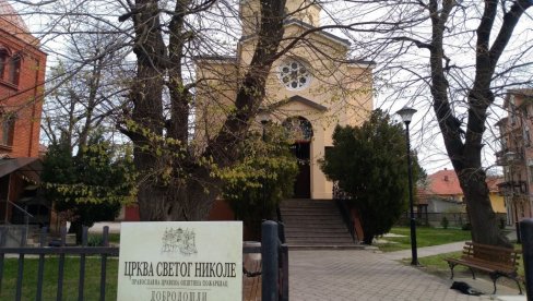 ЦРКВА СВЕТОГ НИКОЛЕ: Сутра осликавање васкршњих јаја