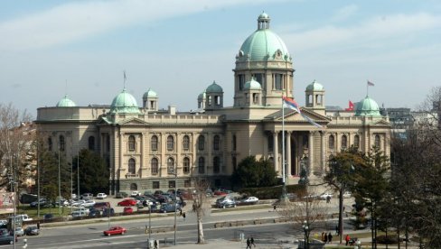 БРНАБИЋ ЗА СУТРА ЗАКАЗАЛА ВАНРЕДНУ СЕДНИЦУ СКУПШТИНЕ: Познато које тачке ће се наћи на дневном реду