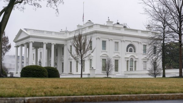 БЕЛА КУЋА ОЧЕКУЈЕ ДА ВОРШ ПРЕУЗМЕ ФЕД У МАЈУ: Неизвесна судбина Пауела