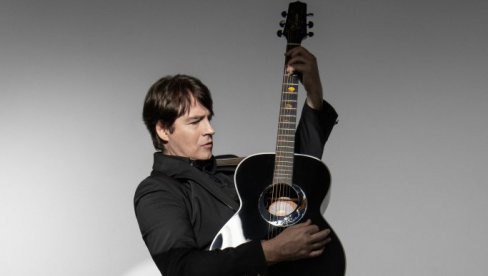 NOVA NJEGOVA TAMARA: Boris Novković slavi 40 godina karijere uz ovu kultnu pesmu (FOTO)