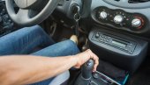 OLAKŠAVA VOŽNJU: Dugme u automobilu koje bi trebalo svi da aktivirate