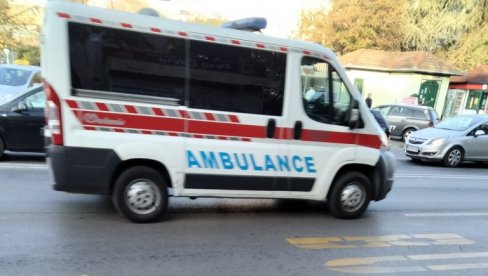 ПОВРЕЂЕН ТИНЕЈЏЕР (15): Саобраћајна несрећа у Каћу