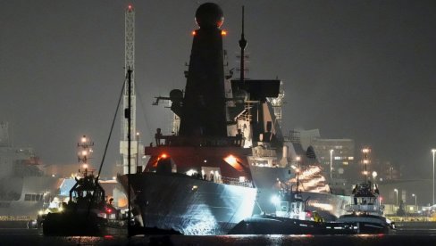 BRITANSKI ADMIRAL: Trećinu svog vremena trošimo na praćenje ruskih brodova