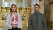 DOK KRŠI PRIMIRJE, U NARODNOJ NOŠNJI,  ČESTITA USKRS I POZIVA NA LJUBAV: Licemerna poruka Zelenskog iz hrama Svete Sofije (VIDEO)