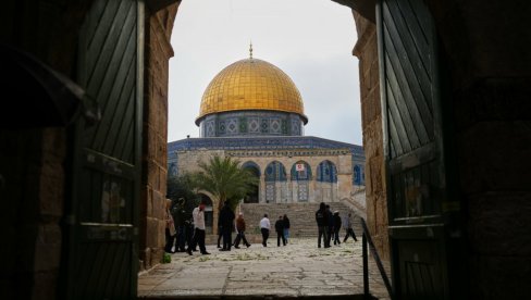 IZRAELSKI MINISTAR BEN GVIR UPAO U DŽAMIJU AL-AKSA SA POLICIJOM: Poručio da se oseća kao vlasnik