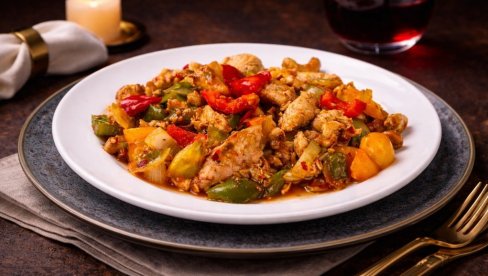 БОГАТСТВО УКУСА: Свињетина у сосу од острига, кинеско јело које спаја слано, слатко и ароматично