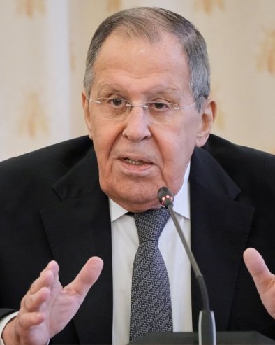 ЛАВРОВ: Није лоша идеја да Украјина уђе у ЕУ– тако би се распала