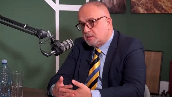 БЛОКАДЕР ПОРУЧУЈЕ: Треба нам српска Тиса која ће признати Косово и уклонити нашу војску! (ФОТО)