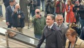 Никола Селаковић стигао на рочиште: Шака блокадера није могла да надјача подршку министру (ФОТО/ВИДЕО)