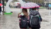 ПОМОЋ РОДИТЕЉИМА ОСНОВАЦА: На рачун леже по 20.000 динара