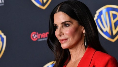 Повратак Сандре Булок: Након година паузе после смрти супруга, глумица поново на црвеном тепиху, и изгледа сјајно (ФОТО)