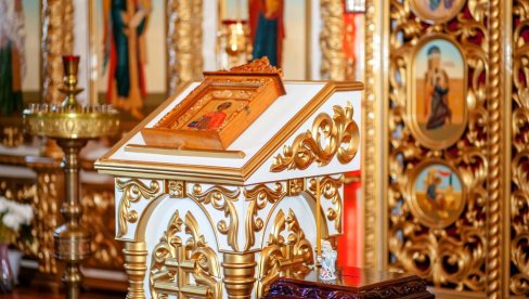 БОЛЕСНИ, ПУТНИЦИ И СВИ У НЕВОЉИ СУТРА ЧИНЕ ОВО: Српска црква слави свеца чије мошти чувају Евију - његова прича о ропству и чудима кида срце