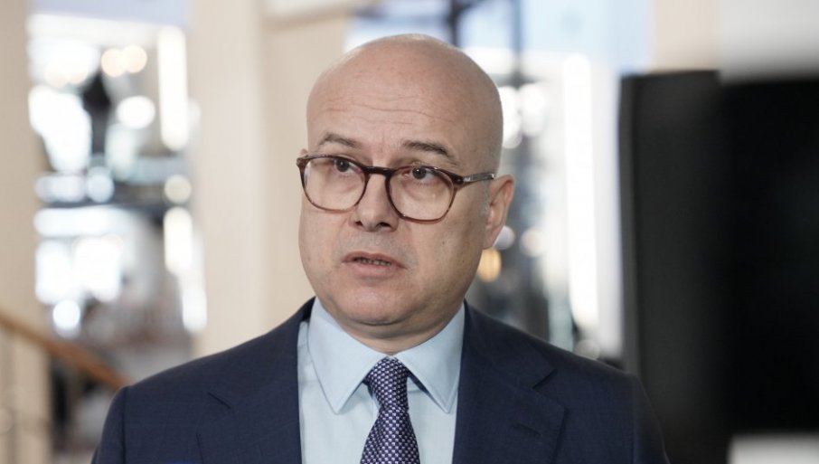 Имате политичара Ђокића и председника Вучића - о томе грађани одлучују: Јасна порука Вучевића о изборима и превари која се спрема