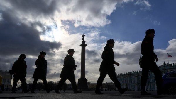 Русија са скоро 700.000 војника јуриша на Донбас, све је готово: Водећи украјински обавештајац дошао до језивих информација за Кијев