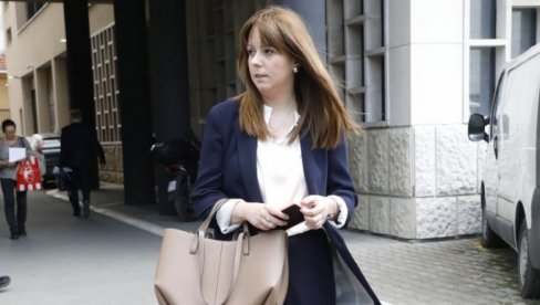 BRUKA - KUSTURICA POBEGAO OD NOVINARA Nešićeva: Traži da mi zabrane da budem novinar