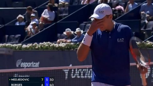 Да ли је могуће? Међедовић прошао у полуфинале, али његов промашај обилази свет! (ВИДЕО)