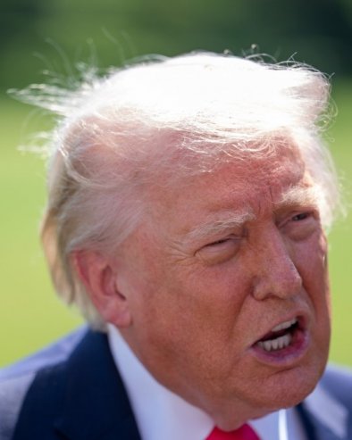 Ормуз ћемо отворити по наређењу Хамнеија, не по твитовима неког идиота Испливао снимак поморске комуникације, Трамп брутално исмејан