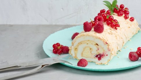 Nežan i neodoljiv slatkiš: Puslica rolat, savršen desert za probirljive sladokusce