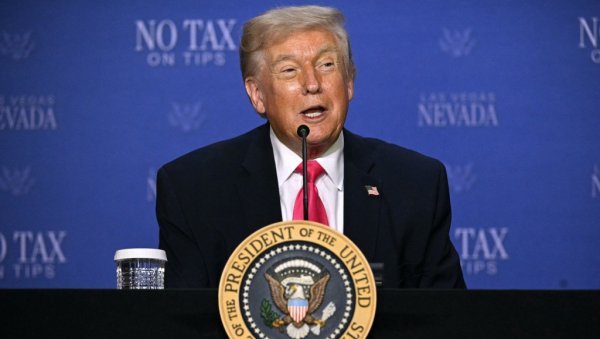 Велики и сјајан дан за свет Трамп: Иран обећао да никад више неће блокирати Ормуз