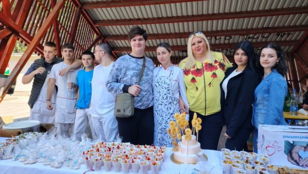 Акција за Хану из Мокрина: Кикиндски средњошколци поново исказали хуманост (Фото)