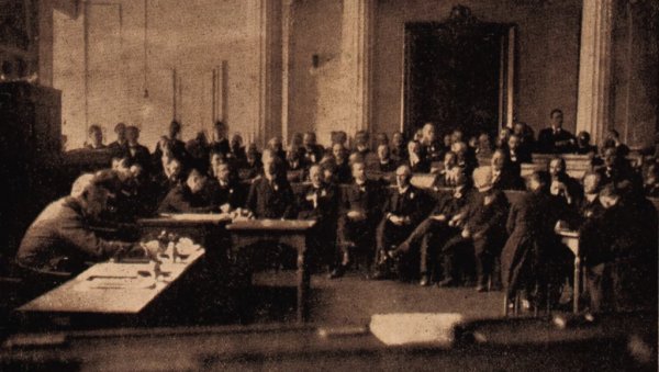 Политичко лицeмерје епохе Јосипа Броза: Негација српског народа у Хрватској огледала се у бројним покушајима да се Срби прогласе Власима