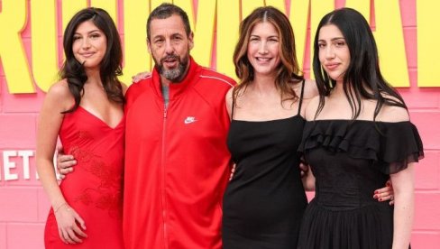 Једе остатке хране, купује намештај на бувљаку, а тежак је милионе долара: Начин живота пребогатог холивудског глумца изненађује многе