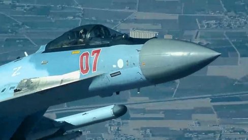 RUSKI SU-35 GRUNUO TRI TONE ČISTE SMRTI: Zgrada usisana u sekundi, poginuli i francuski plaćenici (VIDEO)