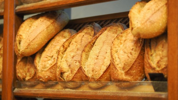 Бели хлеб је нездрав? Ево шта се дешава у организму ако га једете сваки дан