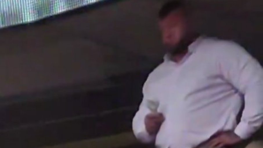 Сви су остали затечени! Шта то ради брат Николе Јокића усред меча (ВИДЕО)