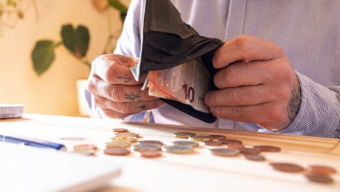 PENZIONERI, PAŽNJA: Oglasio se PIO fond - Isplata pomoći najkasnije do ovog datuma
