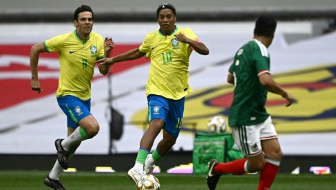 FUDBALSKA BOMBA U ITALIJI! Potpisao legendarni Ronaldinjo!