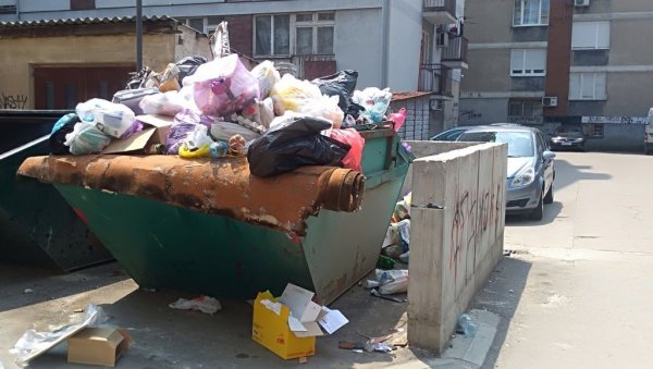 ПОМОЋ ПЕТРОВАЧКОЈ ОПШТИНИ: Одобрен новац за набавку пресе за балирање отпада