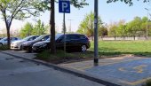 Tri su za osobe sa invaliditetom: Avijatičarsko naselje u Novom Sadu dobilo još 48 parking mesta