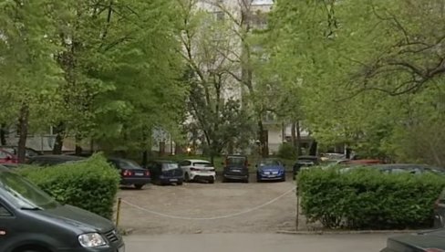 Паркирају кола по својим правилима: Поједини становници престонице сами решавају проблеме