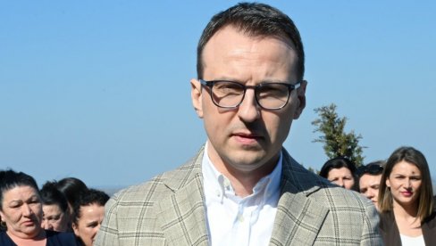 IZBOR JE NIKAD LAKŠI: Petković pozvao interno raseljene da glasaju i podrže Srpsku listu