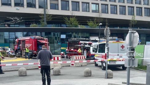 Ima mrtvih u stravičnoj saobraćajnoj nesreći: Trolejbus sleteo s puta i udario u prodavnicu