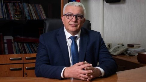 АНДРИЈА МАНДИЋ ПРЕД 21. МАЈ: Није спорно што идеш на пријем, спорно је шта тиме признајеш